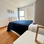 Atuairehome La Catedral En El Salon Con Parking Incluido