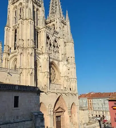 Atuairehome La Catedral En El Salon Con Parking Incluido Apartment