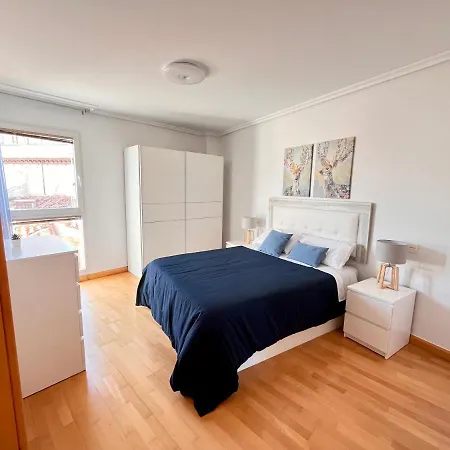 Lägenhet Atuaire La Catedral En El Salon Parking Incluido