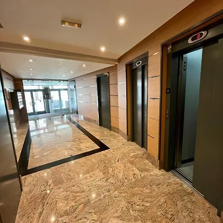 Апартаменты Atuaire La Catedral En El Salon Parking Incluido Бургос