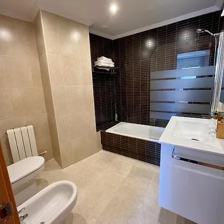 Atuairehome La Catedral En El Salon Con Parking Incluido Burgo