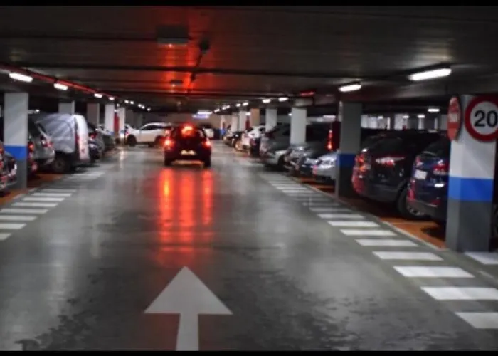 Atuaire La Catedral En El Salon Parking Incluido